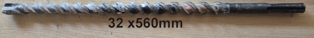 32x560